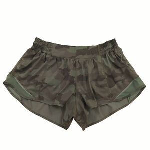 Lululemon Hotty Hot Low-Rise Lined Short 4" Womens 10 Green Camo Running Gym